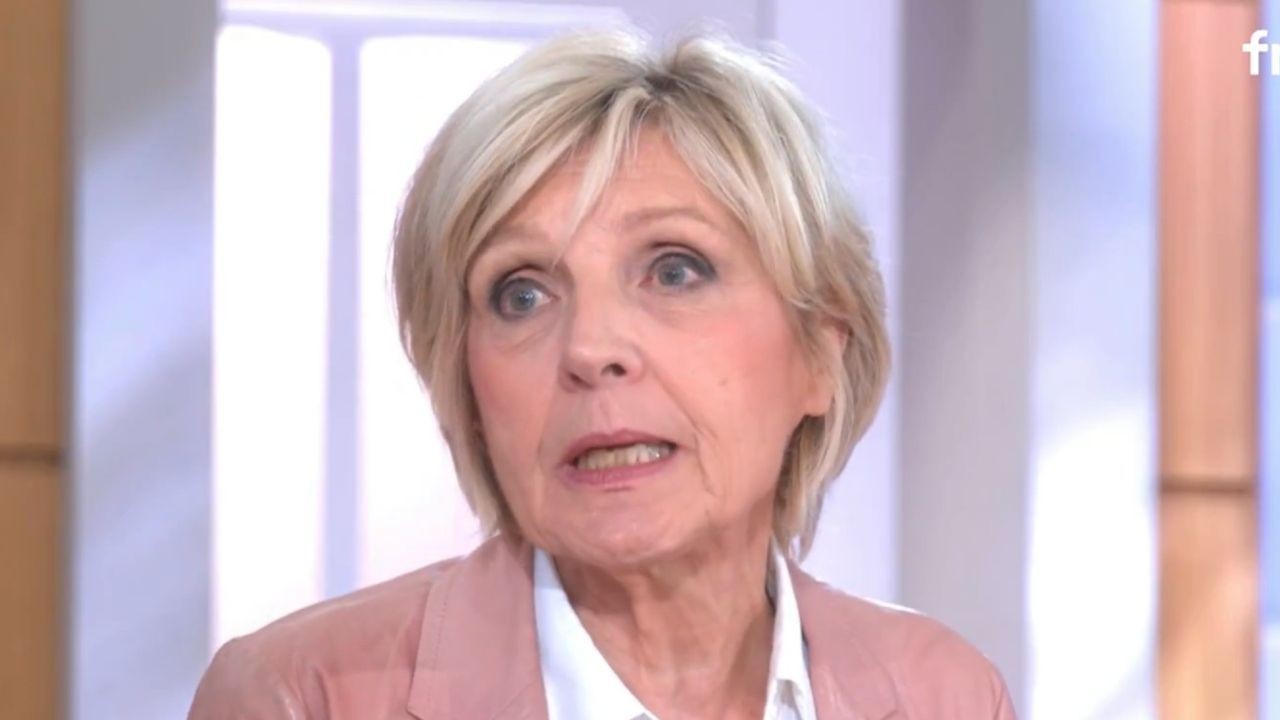 Évelyne Dhéliat se livre sur son combat contre le cancer du sein : "C'est  un choc moral" (VIDÉO)