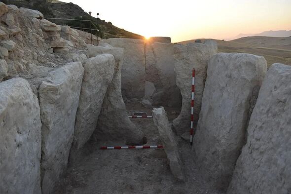 Researchers Unearth 5 000 Year Old Monument Tomb In Spain
