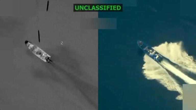 (Imagen de referencia) captura de video tomado de la red social Truth Social de la cuenta @realDonaldTrump del presidente de Estados Unidos, Donald Trump, donde se ve una embarcación en el mar Caribe.