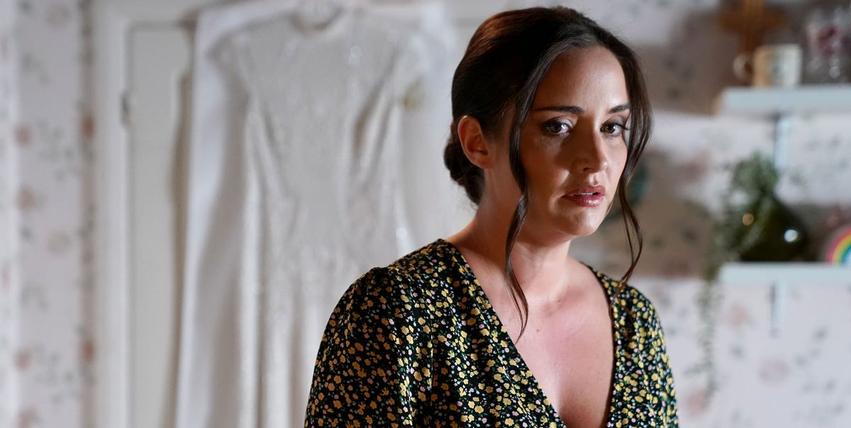 EastEnders fans spot closing credits change after Lauren's life