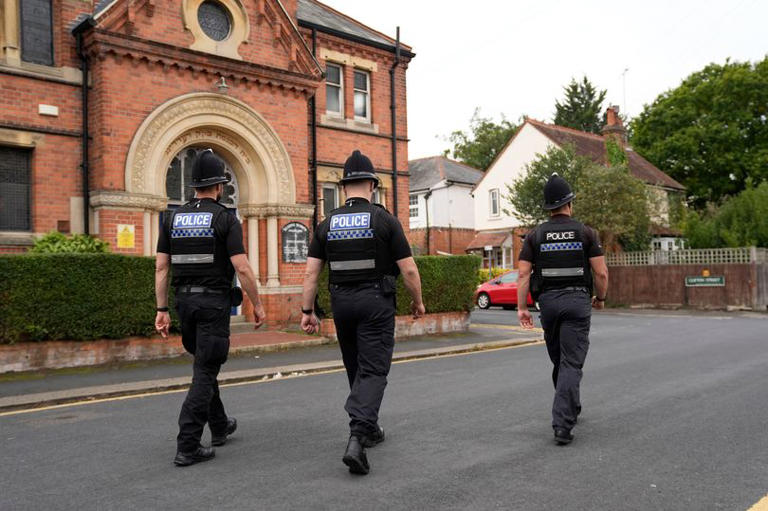 Bloodstained rabbi hailed 'hero' for stopping more horror in Manchester ...