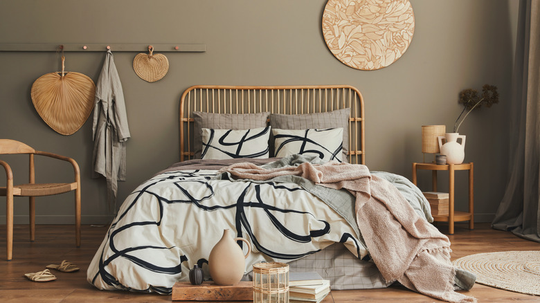A Design Expert Explains How To Perfectly Mix Patterns In Your Home Decor