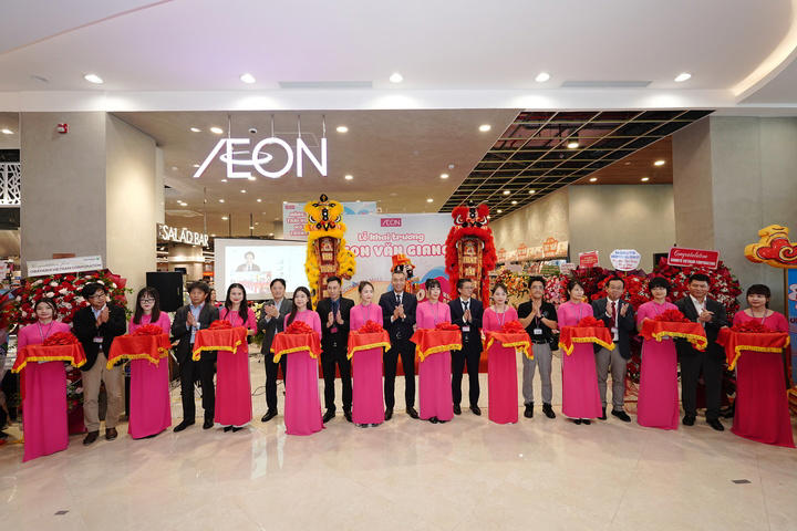 Lễ khai trương Trung tâm Bách hóa Tổng hợp và Siêu thị AEON Văn Giang.