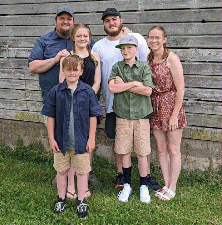 AA1NLwDc Pria Tremont berjuang melawan Virus Powassan setelah digigit kutu, keluarga menyebarkan kesadaran