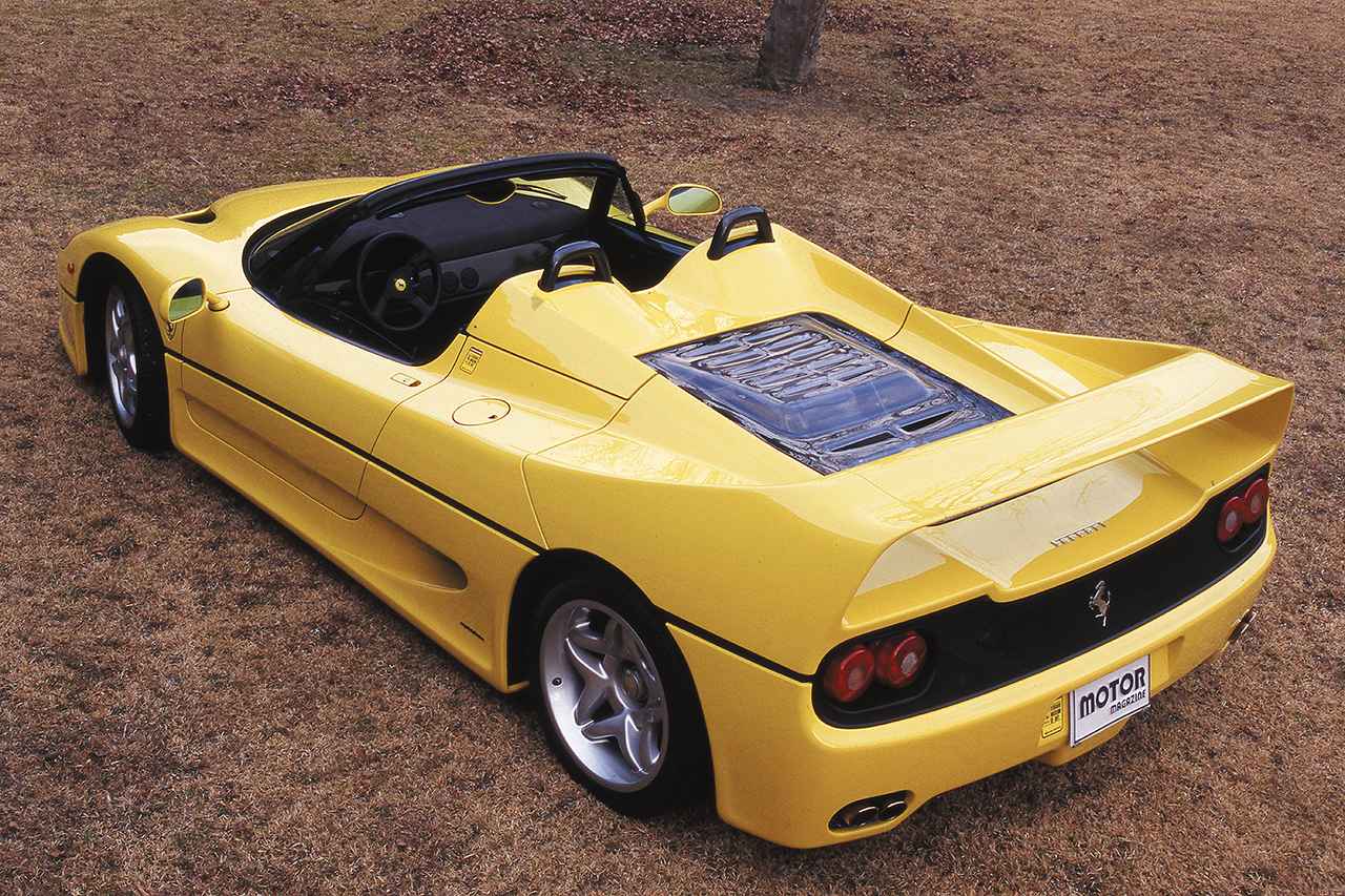 フェラーリ創立50周年記念で登場した「F50」は、正真正銘の「公道を