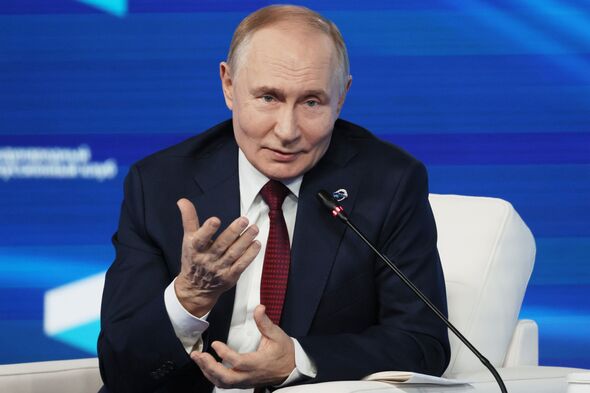 Putin warns Trump that supplying long-range missiles to Ukraine will ...