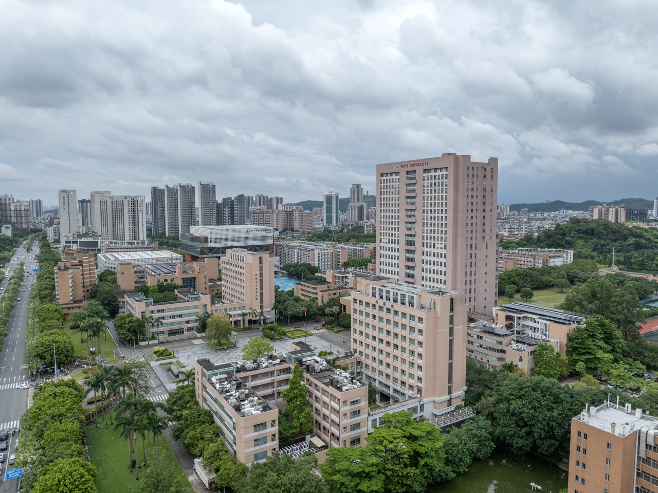 独家：五邑大学校园航拍风景