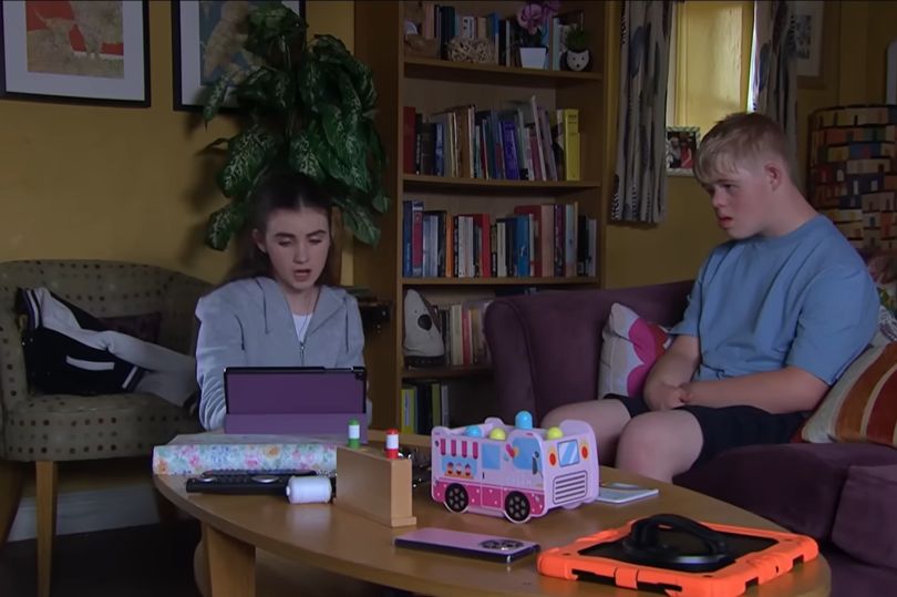 April Windsor and Leo Goskirk in Emmerdale