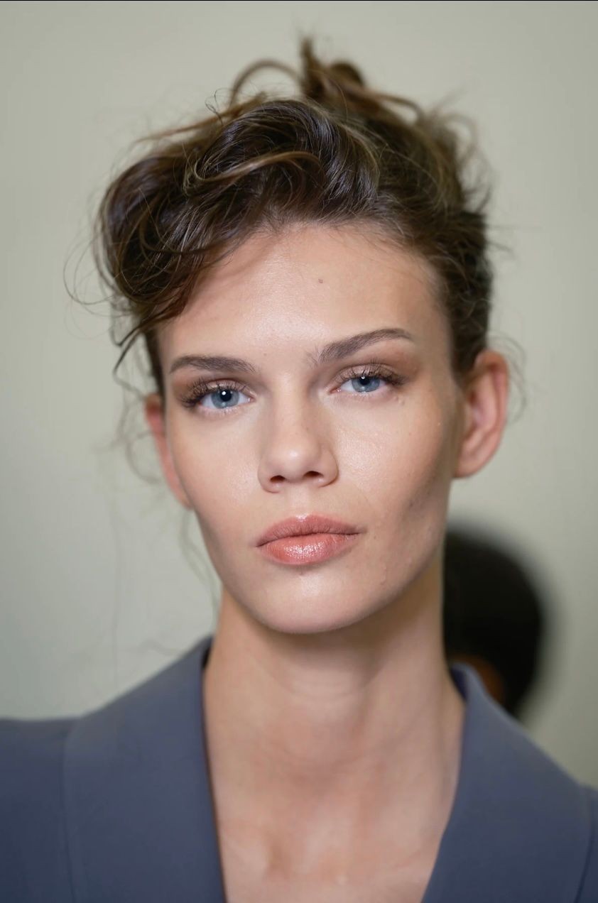 Les tendances maquillage de l’automne-hiver 2025-2026 à adopter