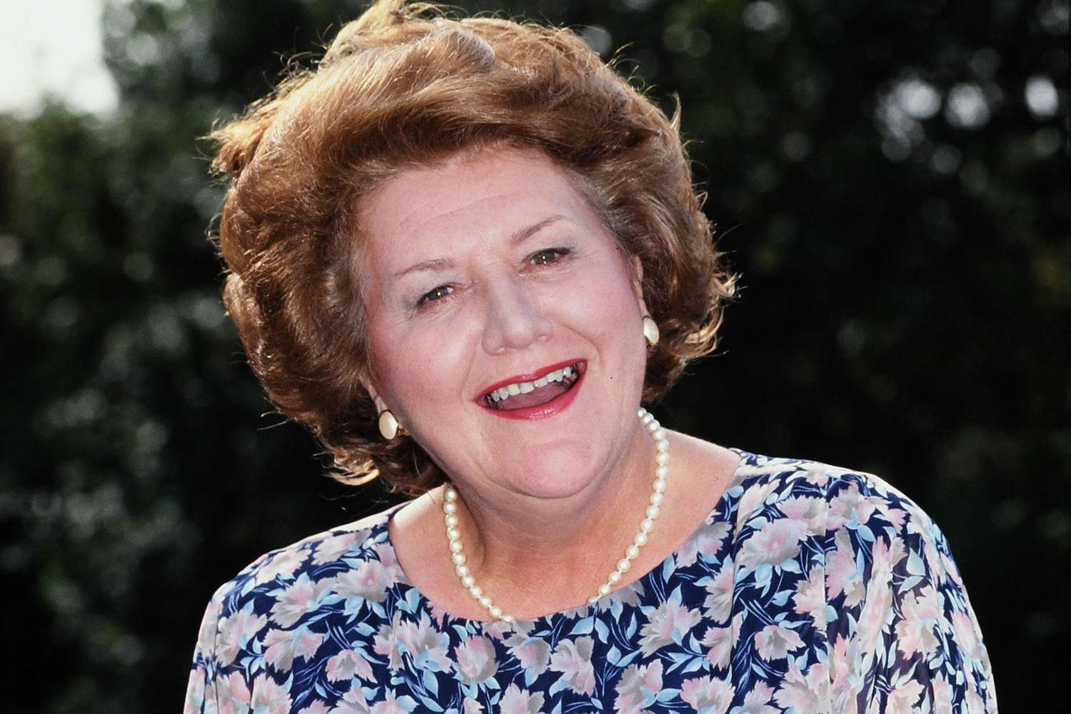 Dame Patricia Routledge, “Keeping Up Appearances” Star, Dies at 96 ...