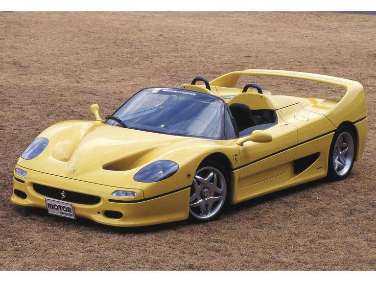 フェラーリ創立50周年記念で登場した「F50」は、正真正銘の「公道を