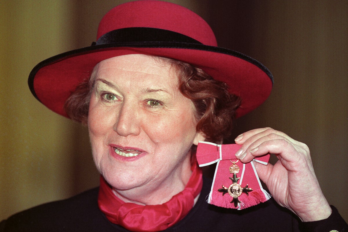 Patricia Routledge death latest: Keeping Up Appearances fans pay ...