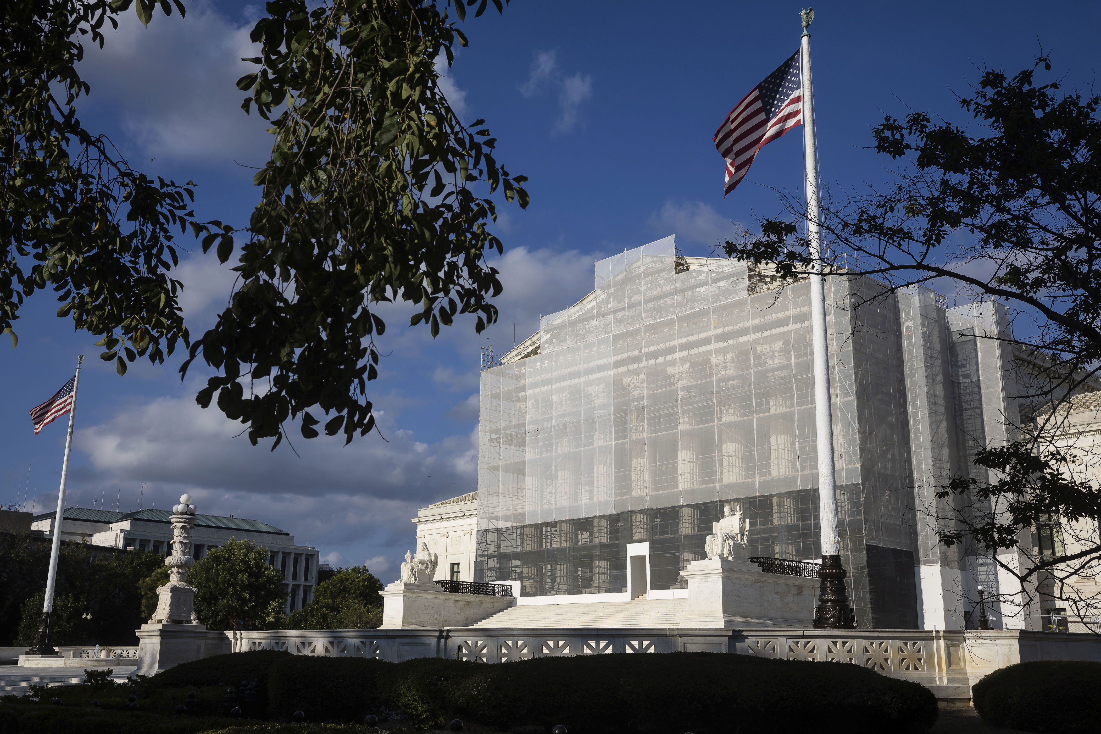 Supreme Court takes up major gun rights case