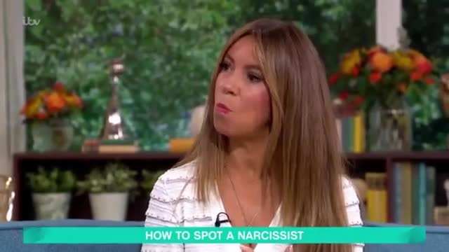 How to spot a narcissist according to a psychotherapist