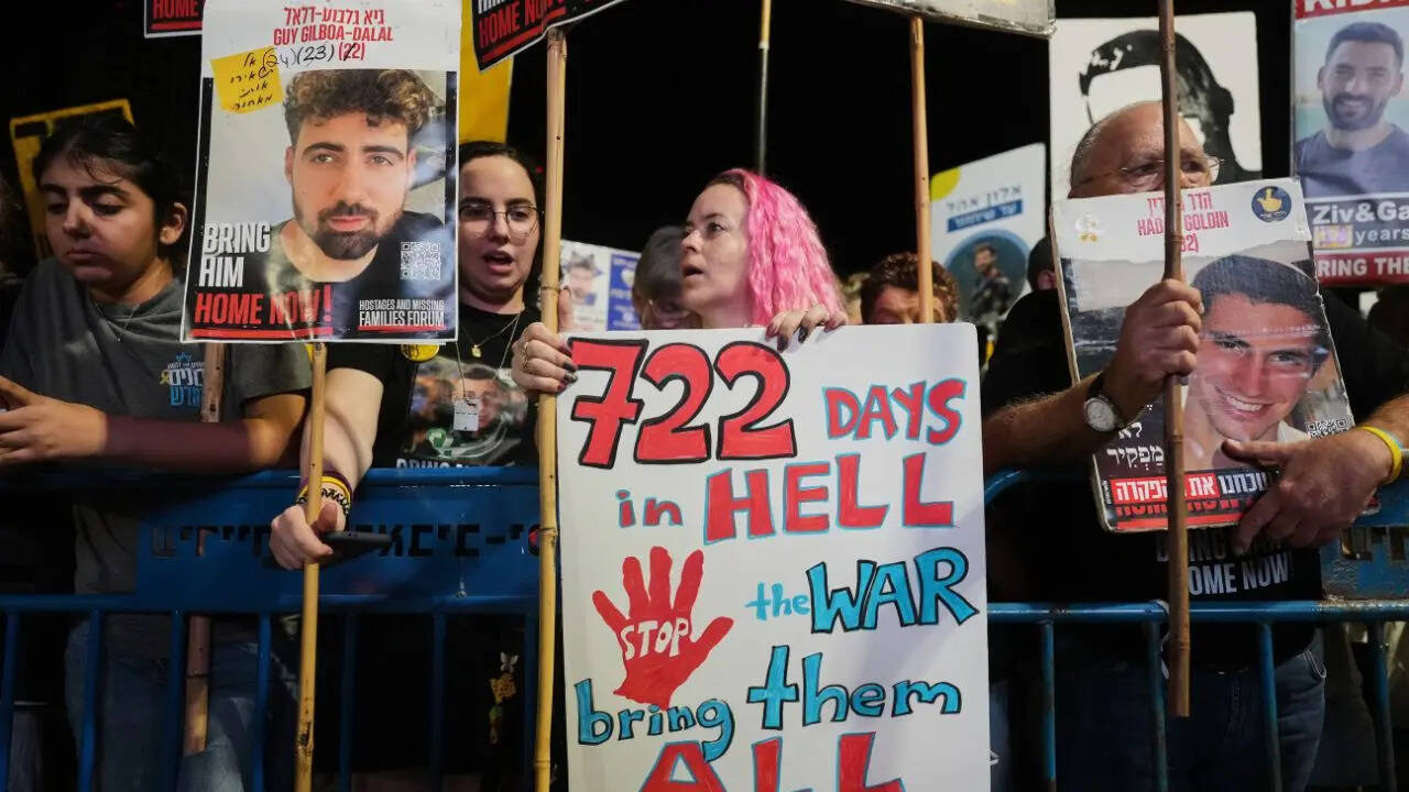 Hamas Agrees to Release Israeli Hostages as Part of Trump's Gaza Plan ...