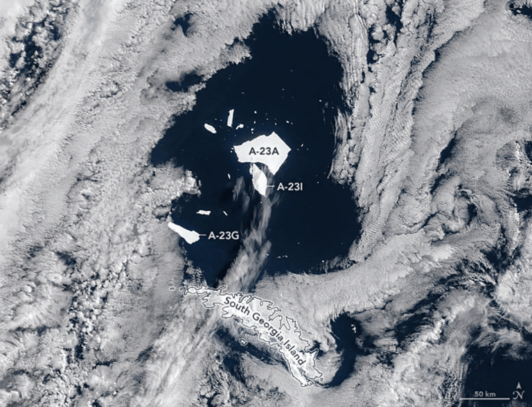 NASA Images Capture the Dramatic Collapse of a Giant Iceberg The End
