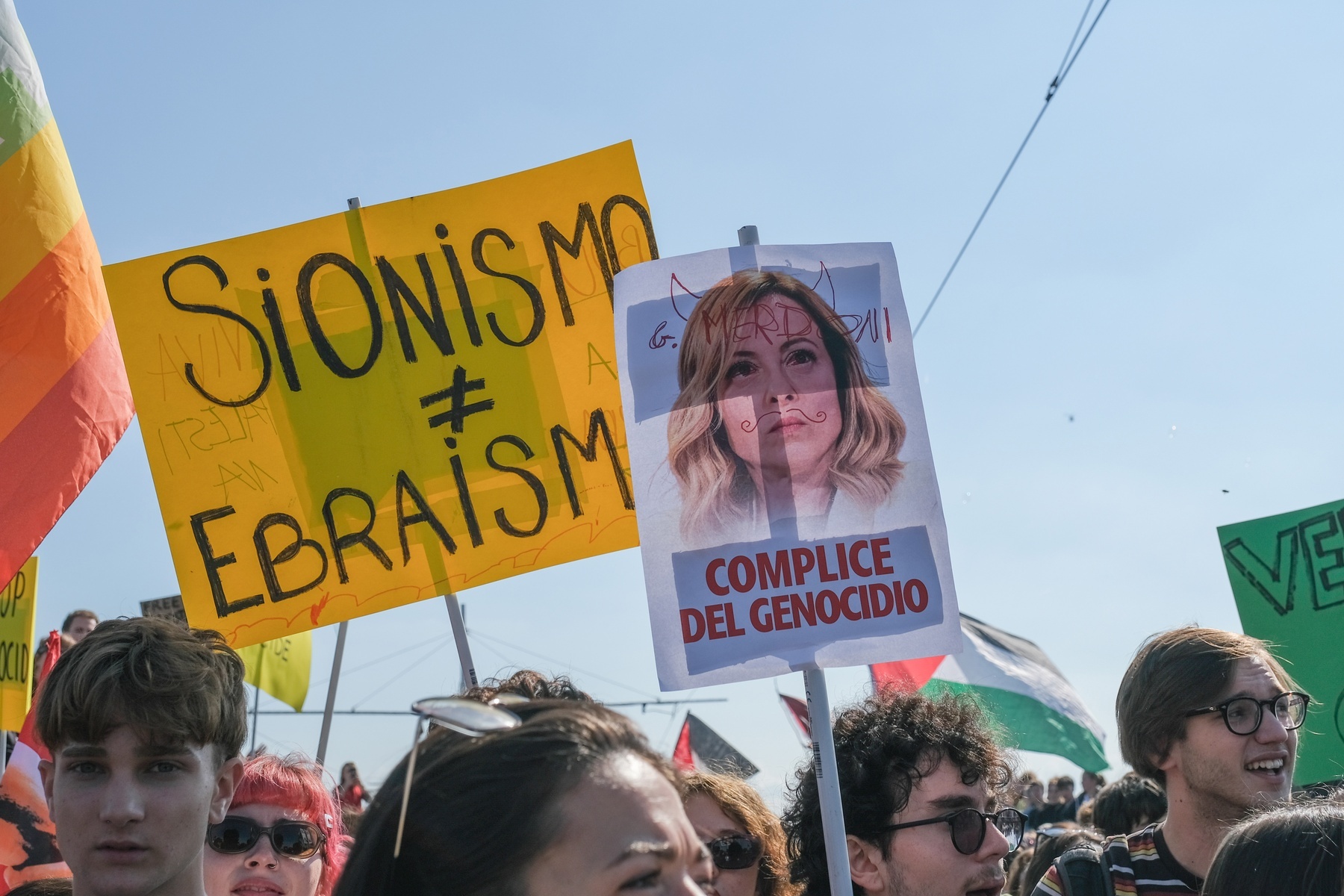 Protestas masivas mientras Israel intercepta la última embarcación de ...