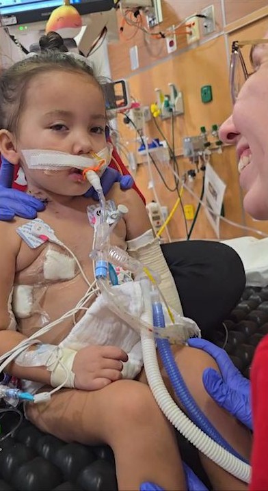 AA1NP7SV ECMO Membantu Anak Berusia 3 Tahun Selamat dari Infeksi Langka