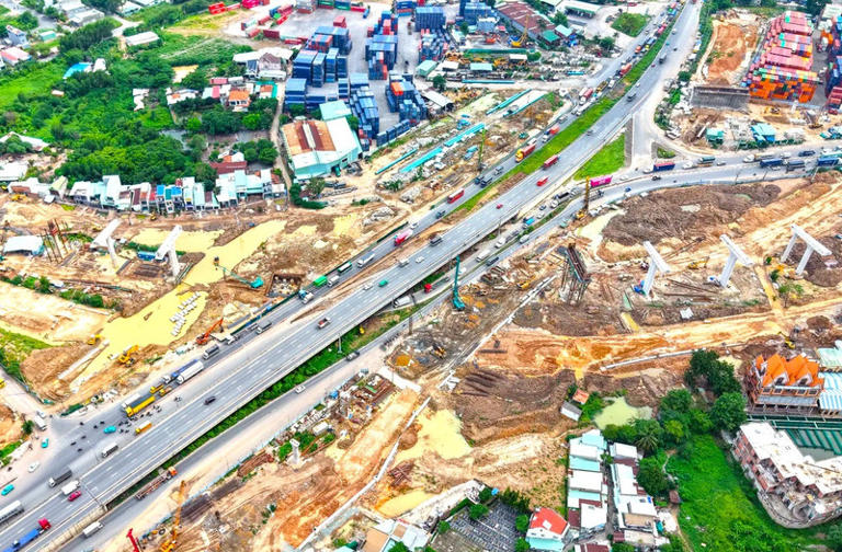 Báo điện tử Tiền Phong Nút giao Tân Vạn thuộc dự án đường Vành đai 3 TPHCM. 1