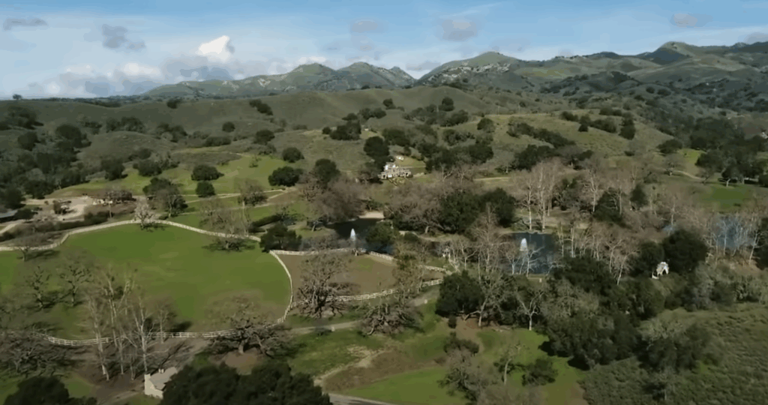 A Look Inside Michael Jackson’s Private Estate He Called Home