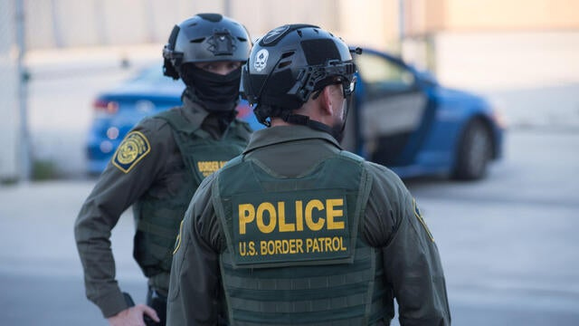 Apple Removes Ice Tracking Apps Amid Doj Pressure