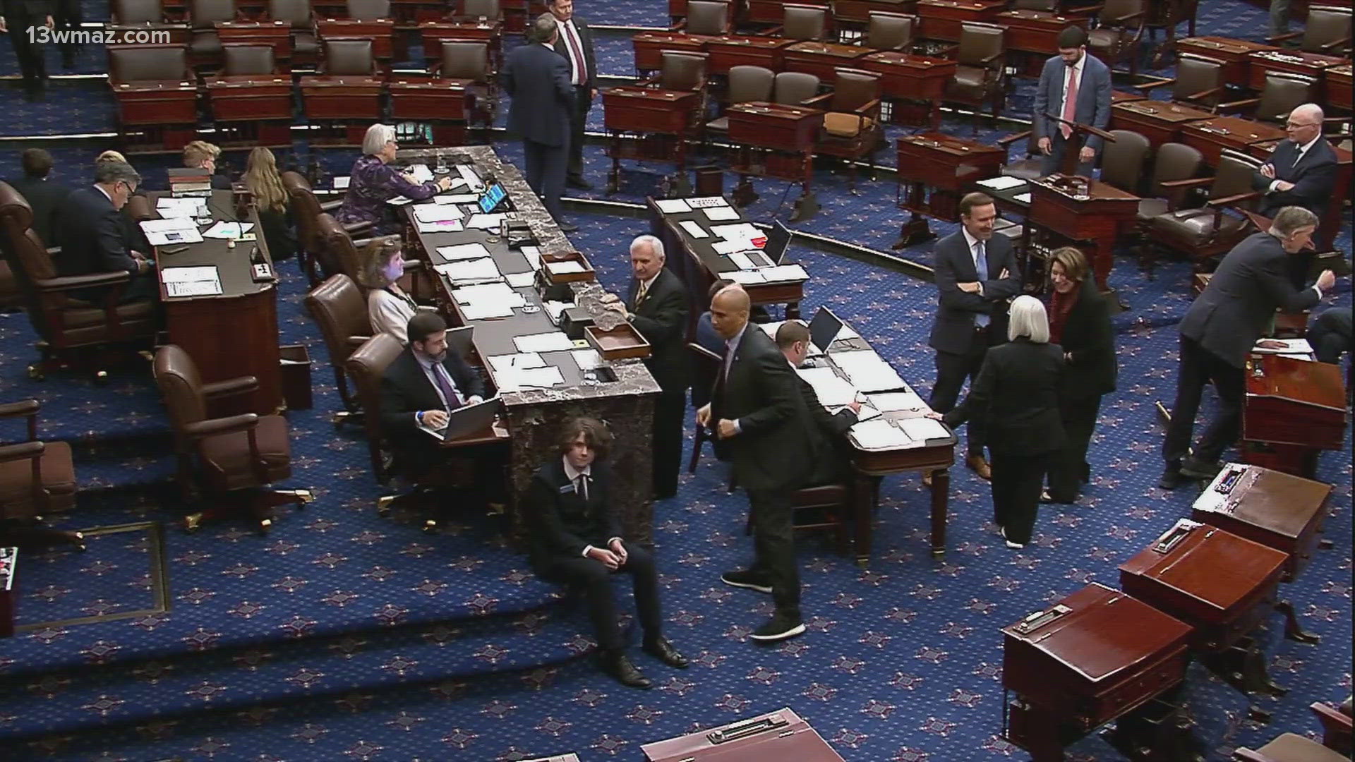 Government shutdown continues after bill fails in the Senate