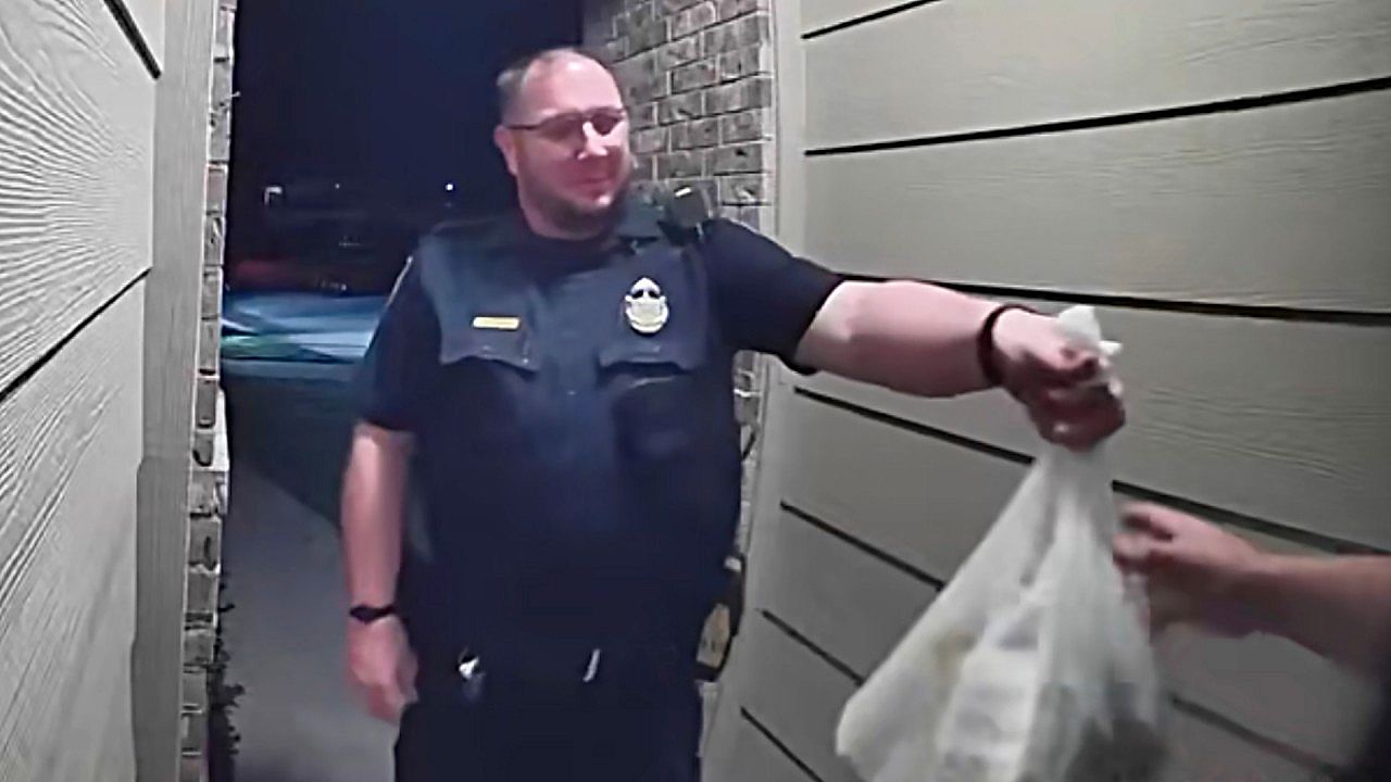 Police Officer Delivers Food After Food Delivery Driver Is Arrested