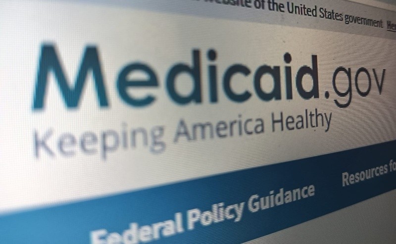 AA1NPyFa Pemotongan Medicaid/CHIP: Hingga 18% lebih sedikit orang (25 juta) yang tercakup