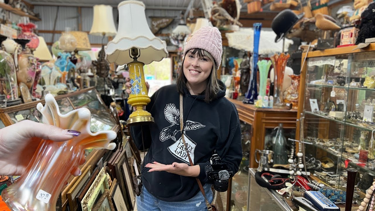 Surprise magic performance interrupts an exciting day of antique hunting