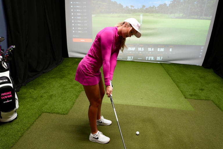 Golf video instruction: The dead-arm chip shot is the key to lowering ...