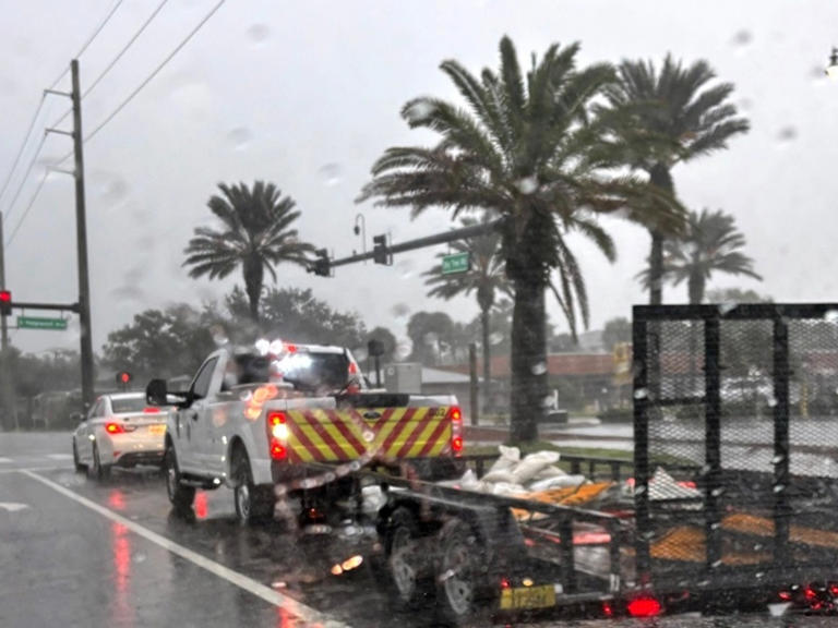 Heavy rain, coastal flooding expected for Florida this weekend
