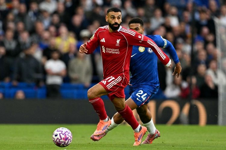 Pembicaraan Arne Slot dengan Mo Salah di Liverpool vs Brighton