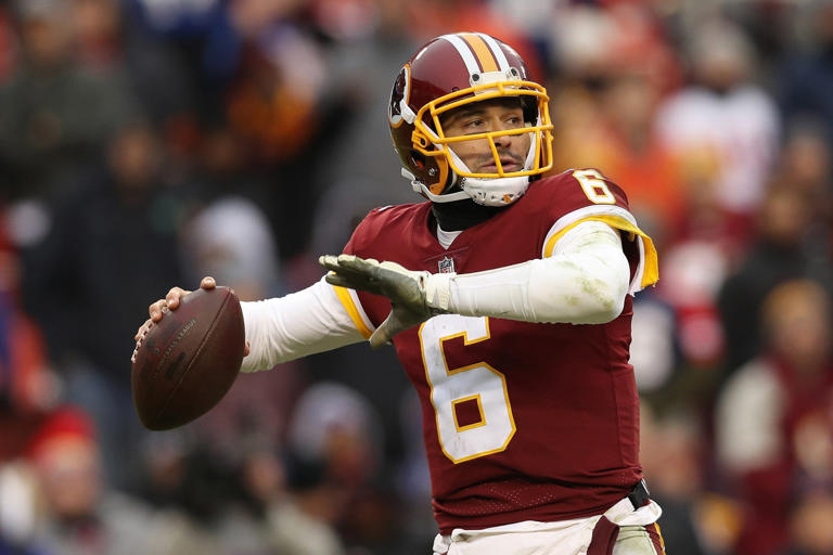 Former NFL quarterback Mark Sanchez arrested after being injured in ...