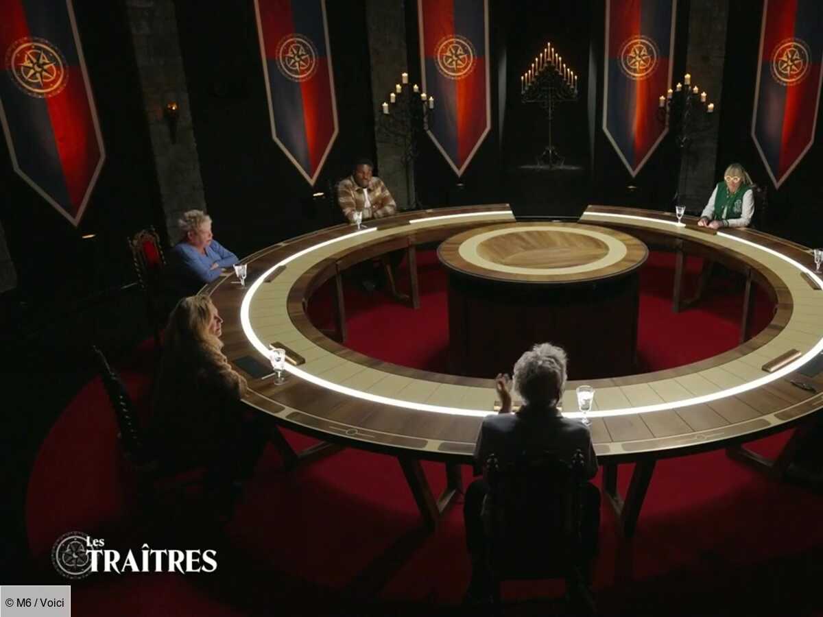 Les Traîtres : découvrez qui a été éliminé à la table ronde juste avant ...