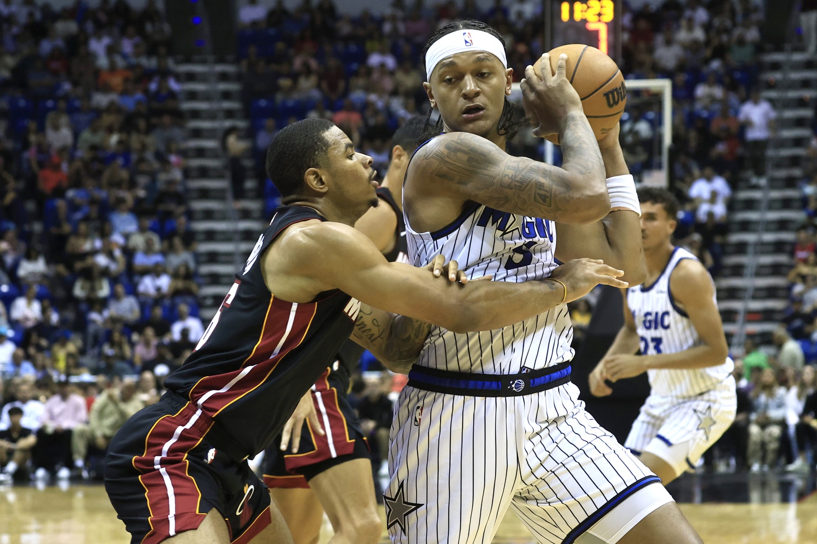 118-126. Los Magic logran una vigorosa remontada en Puerto Rico