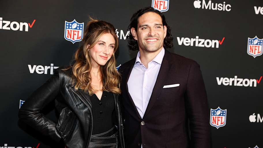 mark sanchez wife perry mattfeld Image 8