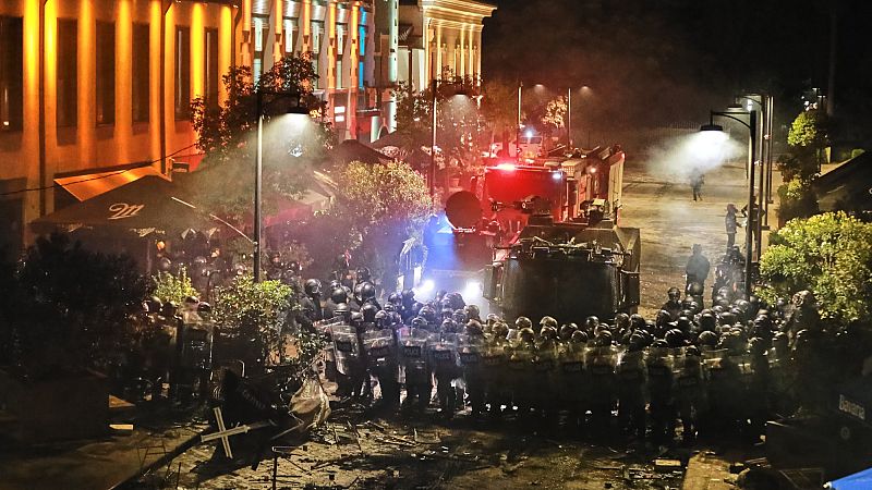 Heavy police presence in Georgia after protesters attempt to storm  presidential palace