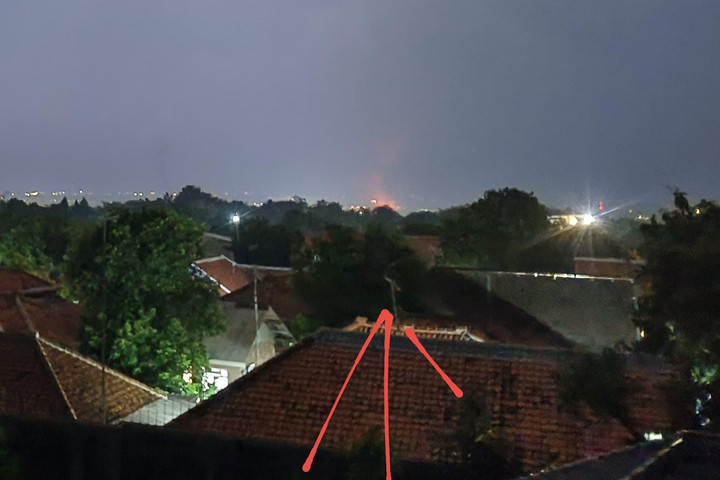 AA1NU6ul Meteor Terlihat di Langit Cirebon: Biasa dan Aman