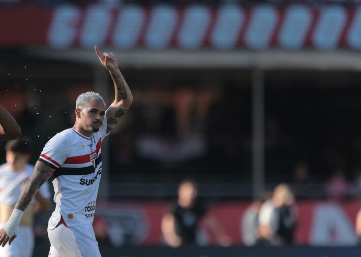 Luciano comemora seu gol sobre o Palmeiras Foto: Werther Santana/Estadão