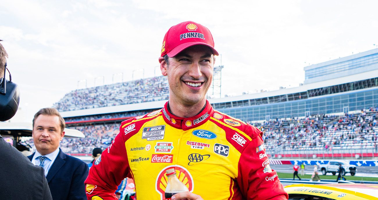 Logano advances to Round of 8: 'We're still alive, baby!'