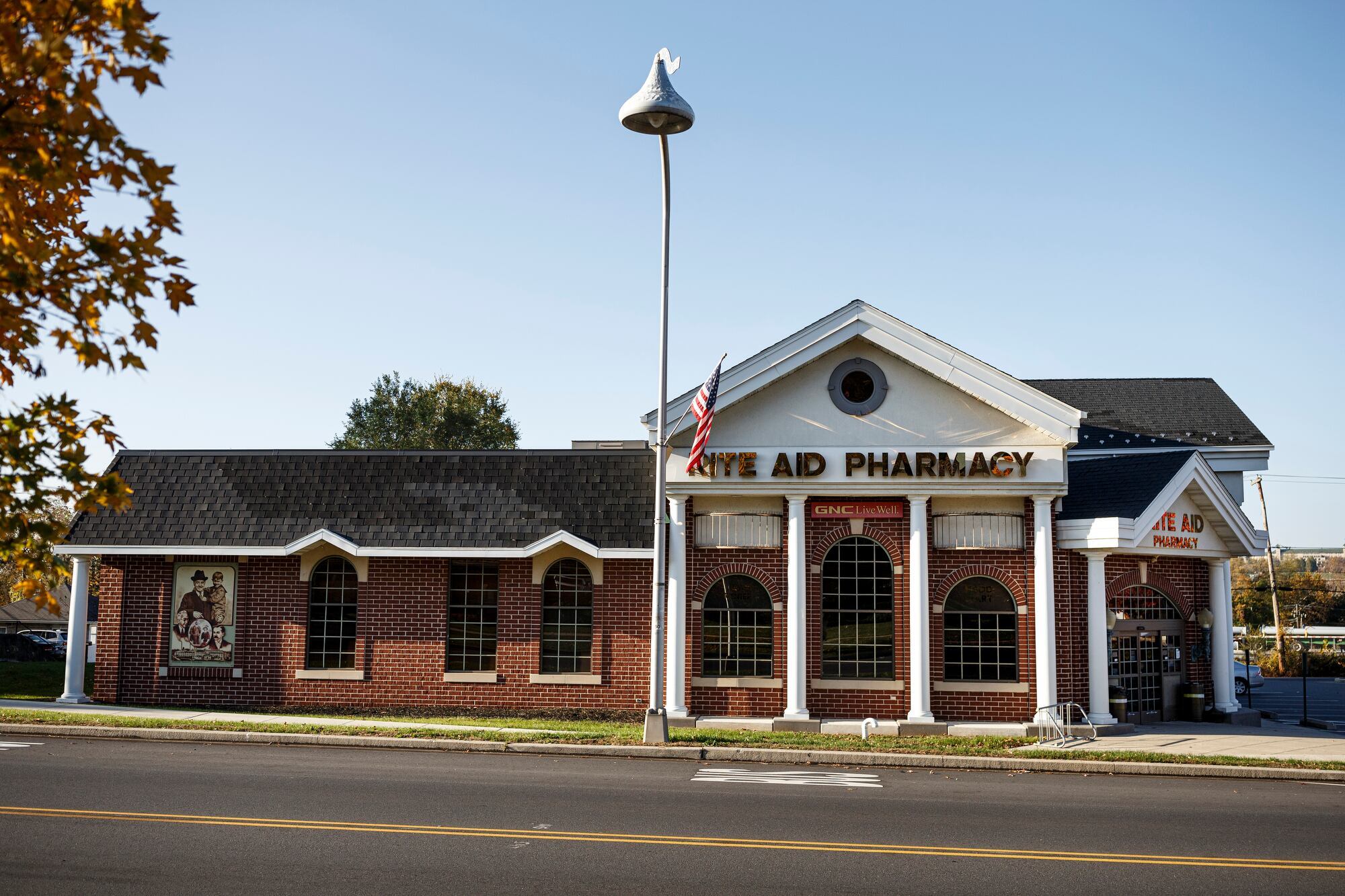 ‘We thank our loyal customers’: Drugstore chain closes final store