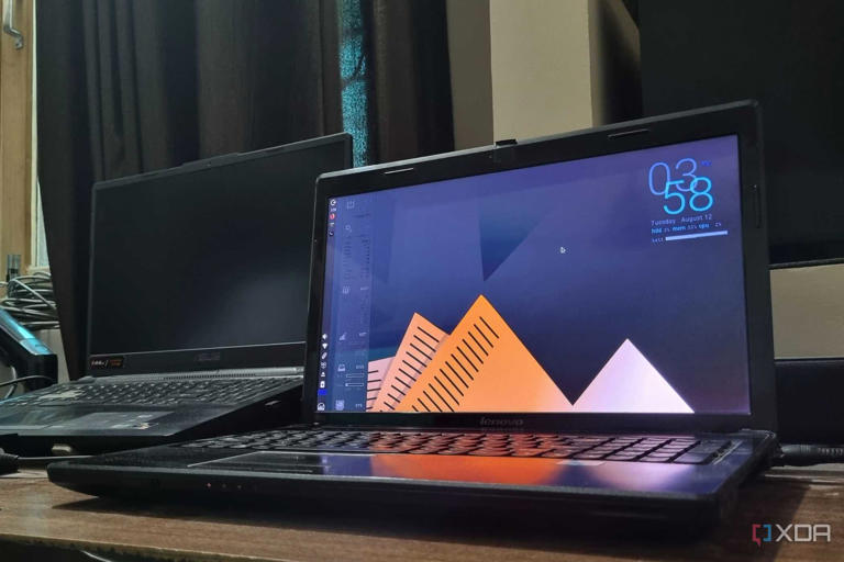 4 reasons why I would pick MX Linux instead of AntiX for old PCs