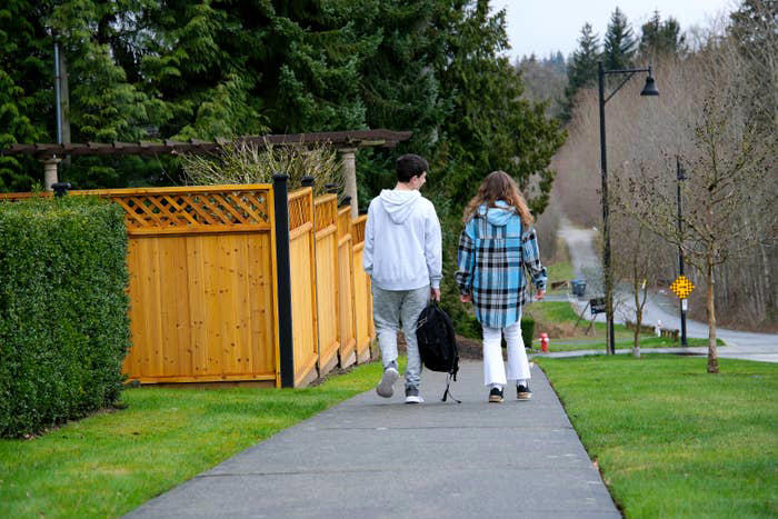 People Are Sharing The Subtle (And Not-So-Subtle) Signs That Scream “I ...