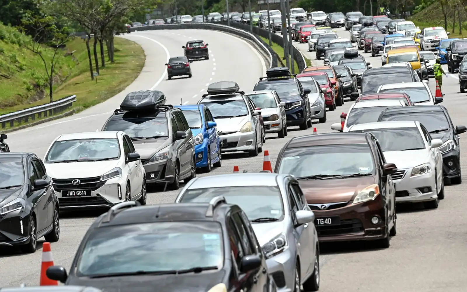 3.5mil vehicles expected on highways during Raya