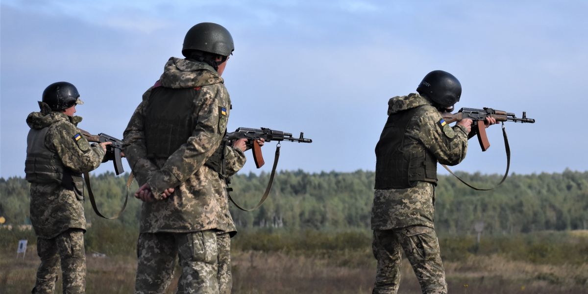 Ukraine retakes territory as Russia presses spring offensive