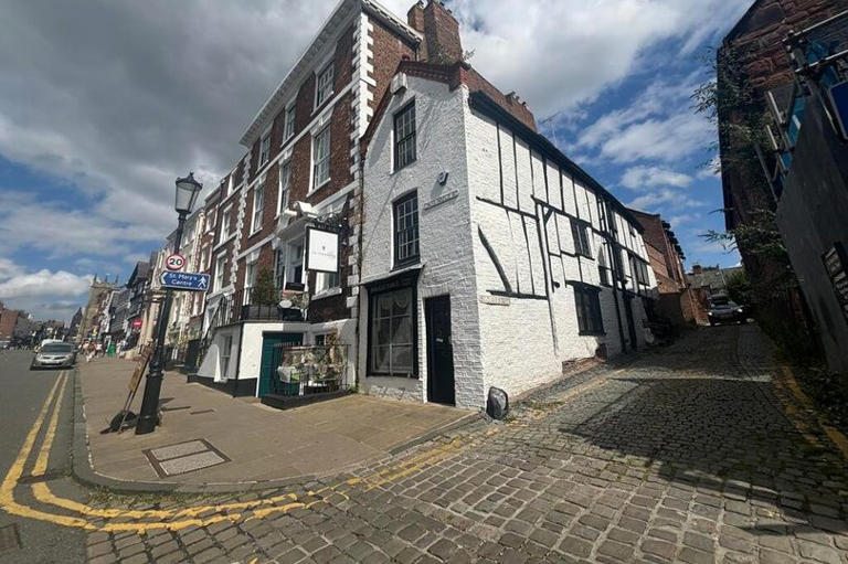 'Quaint' Chester shop with 'creepy dolls' in window up for sale after ...