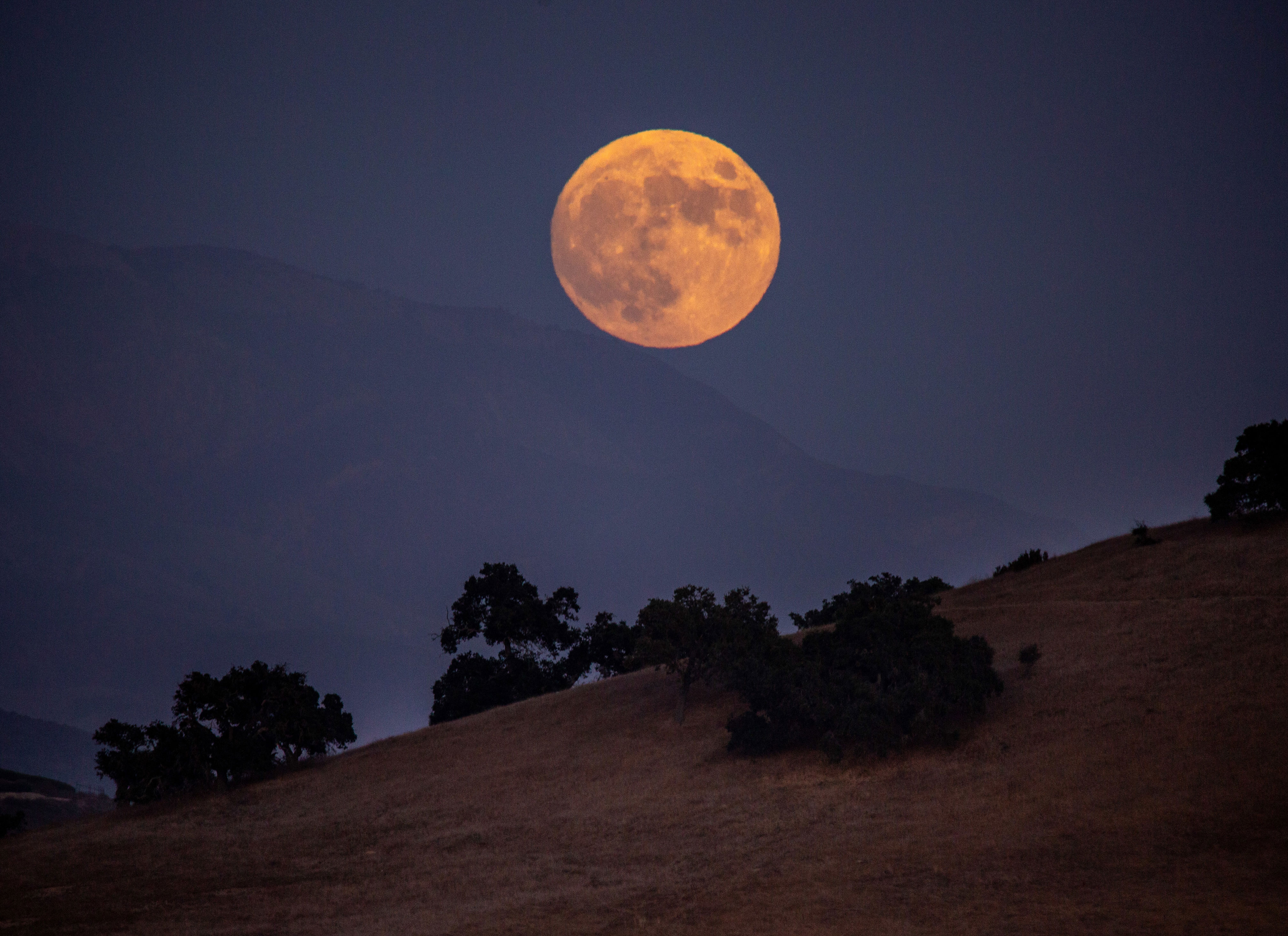 Rare October harvest Moon 2025: How to watch the dazzling supermoon ...