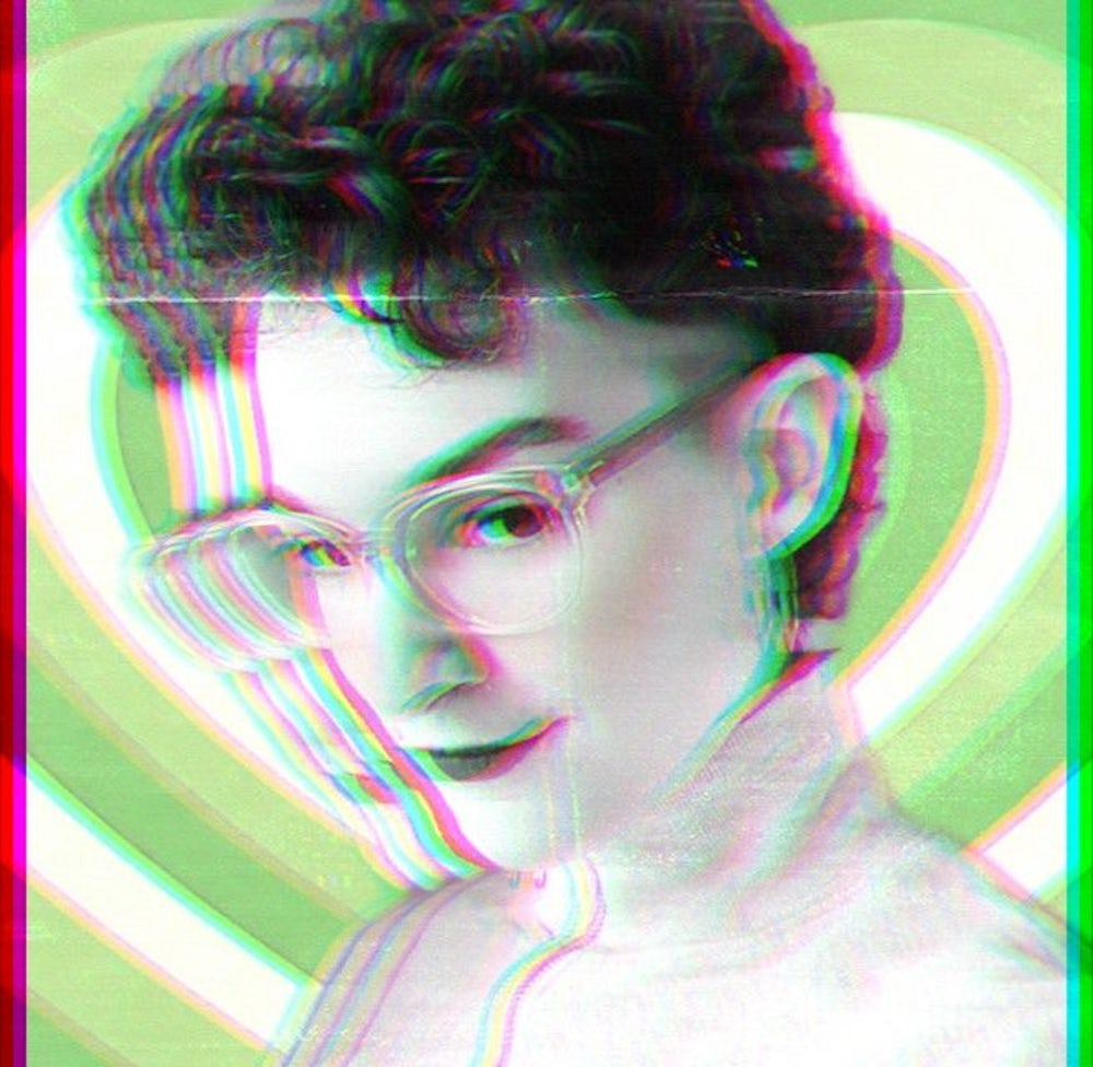 Die Videokünstlerin Inessenziell begleitet die Konzerte mit Schnipseln aus Retro-Cartons, Kunstfilmen und Pop-Kultur.