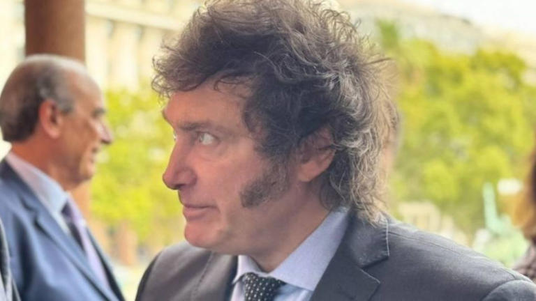 “Fora, Milei!”: presidente argentino é expulso de mais um ato de campanha; vídeo