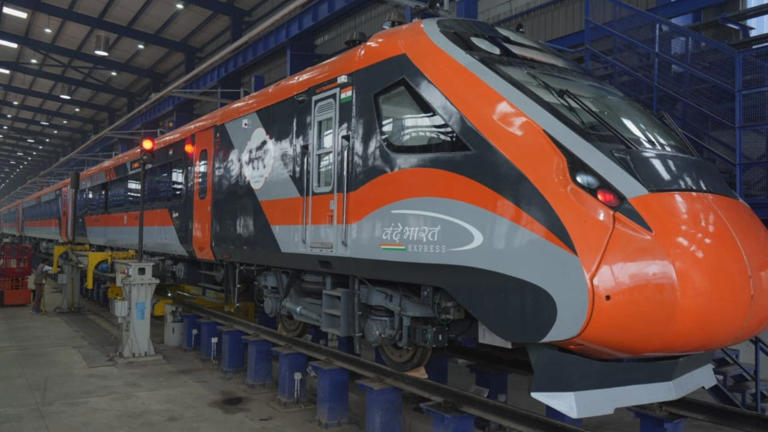Top 10 longest Vande Bharat train routes in India – Full list
